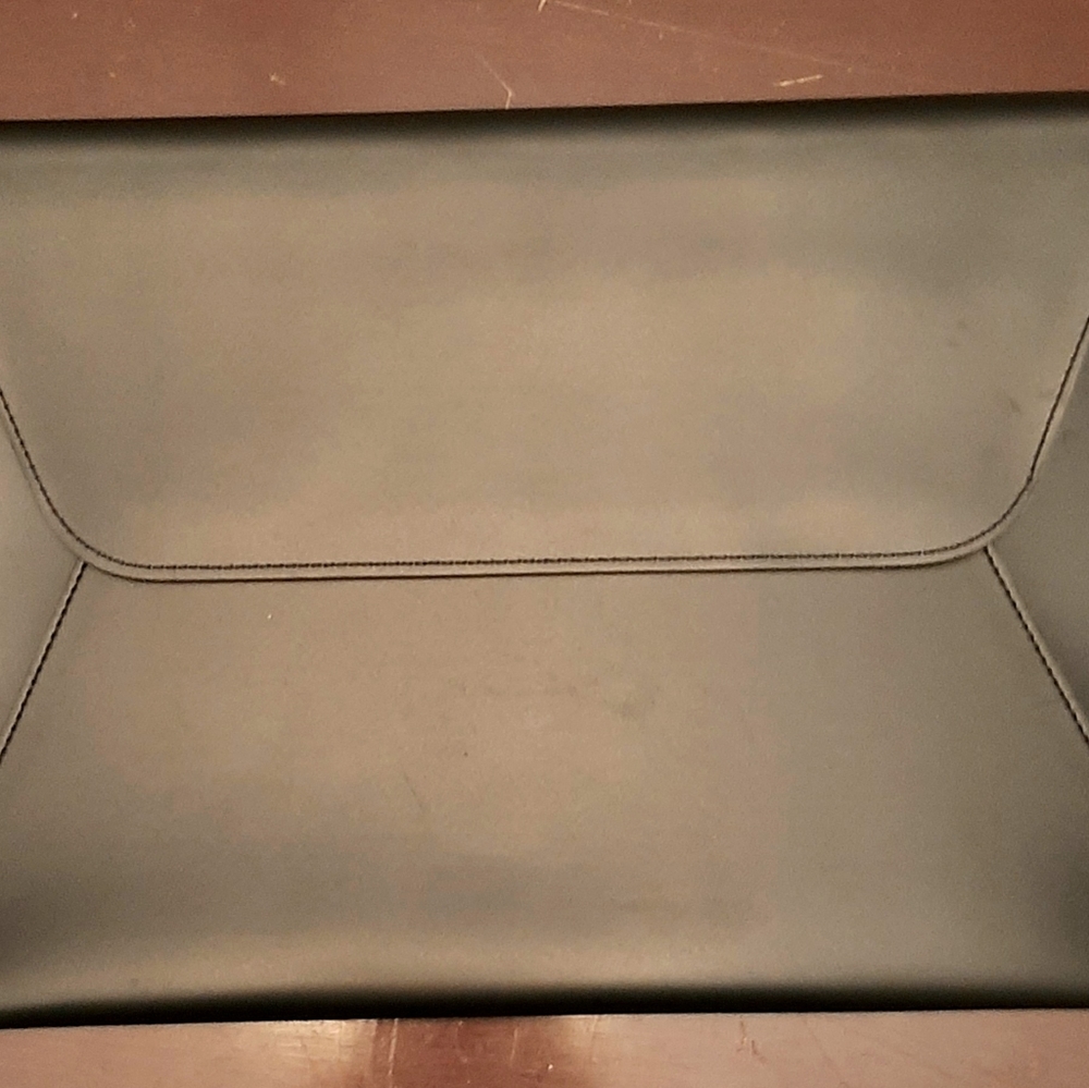 Leather laptop clutch